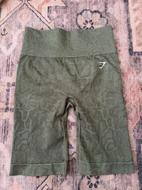 Gymshark Adapt Camo Seamless Biker Shorts Womens Green High Rise Workout